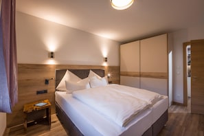 Schlafzimmer - Aparthotel AlpTirol