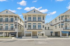 Grand Entrance Exterior Street View of Pearl House