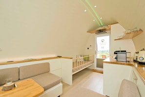 Dreibetteinheit, drittes Bett als Kinderbett
