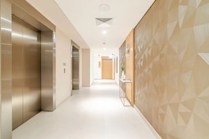Elevator 