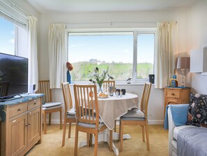 Dining Area | Sea Breeze, Wembury