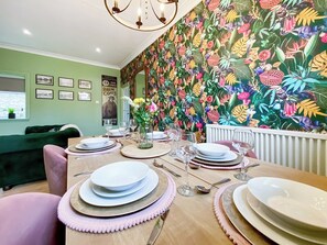 Living room/dining room | H&H-The Old Chippy, Codford, near Warminster