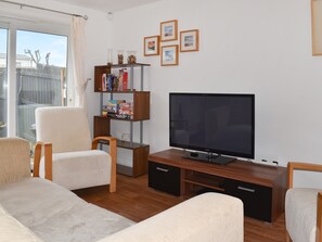 Living room/dining room | Eden House, Seahouses