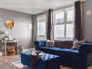 Living room/dining room | Sea Glass Cottage, Whitby