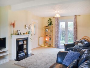 Living area | Farmers Cottage, Withernsea