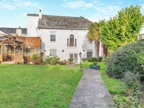 Exterior | Thirlmere - Lonsdale House Apartments, Ulverston