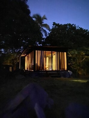 Glass House (2)