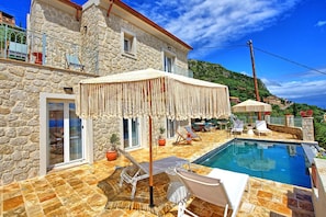 Building Exterior, Outdoor, Pool