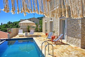 Building Exterior, Outdoor, Pool