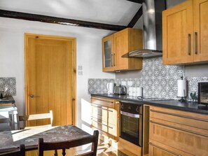 Kitchen | The Old School House, Sunk Island