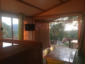 レストラン