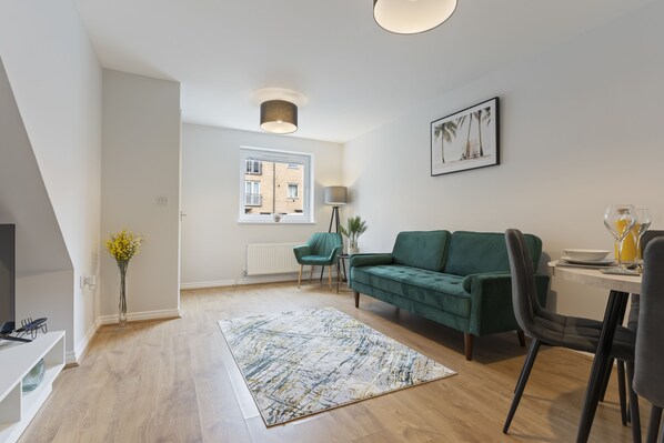 Living Room / Lounge