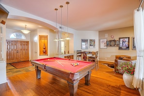 Billiards Room | Bistro Table