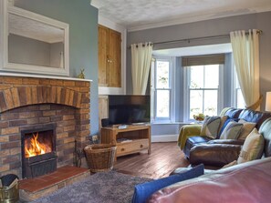 Living area | Gymmin House, Pendine