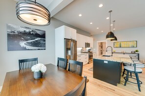 Dining Area/Kitchen | Single-Story Home | Open Floor Plan