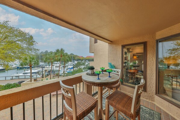 Welcome to your Hilton Head Hideaway in the heart of Shelter Cove at 7104 Harbourside.