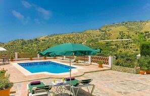 Casa Paqui%2C pool and mountain views