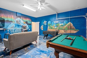 Spielezimmer