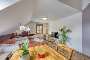 Wohn- und Esszimmer