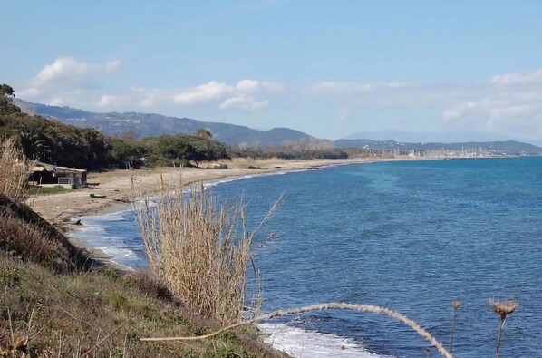 Plage à côté de la résidence