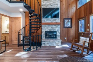 Spiral Staircase to loft bedroom