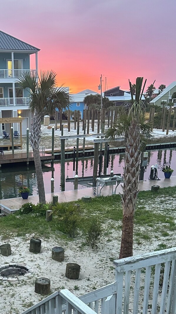 Gorgeous Sunsets and Fire Pit!