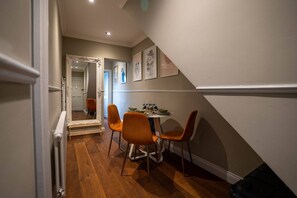 Elegant Dining Nook