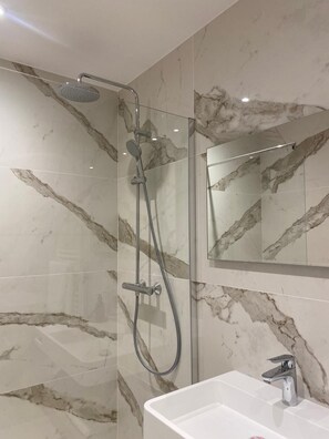 Bathroom (2)