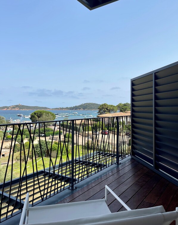 Terrace (1)