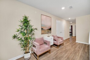 1721Kona_WindsorIsland_21