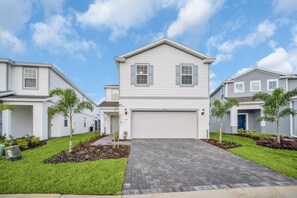 1721Kona_WindsorIsland_01