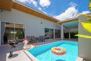 Utomhuspool