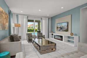 7714 Fairfax Drive (4).jpg