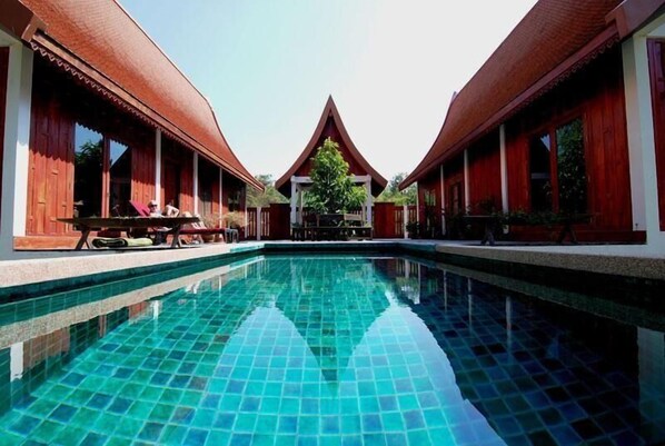 Green Gecko Thai villa
