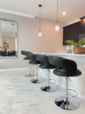 Dining area image 2