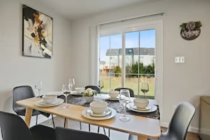 Dining table for 6