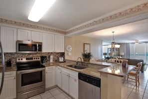 Indoors, Kitchen, Microwave, Oven, Home Decor