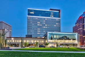 Tower 280 Exterior Facade