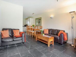 Living area | Golf Club Lodges- Kingfisher - Golf Club Lodges, Blackawton, near Totnes