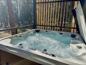 屋外スパ浴槽