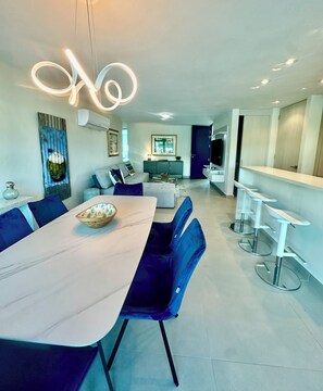 Dining/Living
