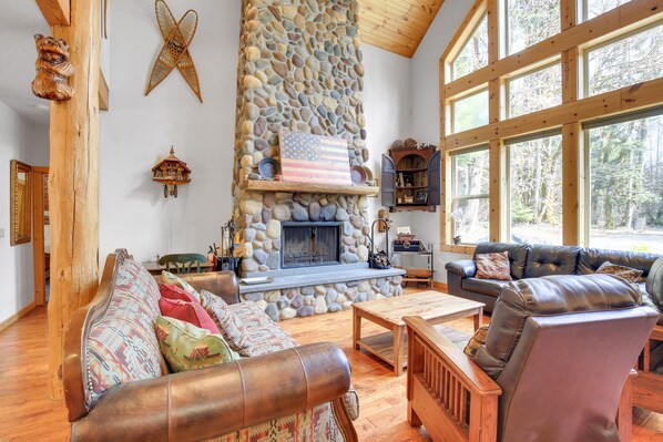 Rhododendron Vacation Rental | 3BR | 2.5BA | 2,200 Sq Ft | Step-Free Access