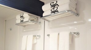 Bathroom amenities