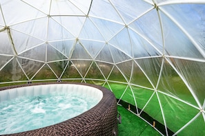 Bain à remous intérieur