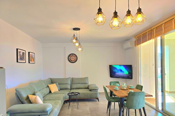 Living and dining room