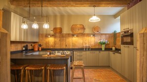 Kitchen, The Stables at Stoneythorpe, Bolthole Retreats