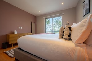 Cozy Luxury Bedroom