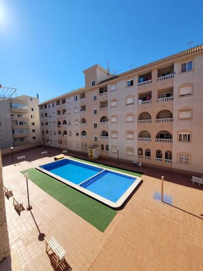 Communal pool, free access for our guests! (15 july-15 september)