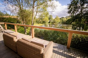 brompton lakes luxury lodges