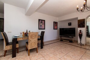 Lounge/diner